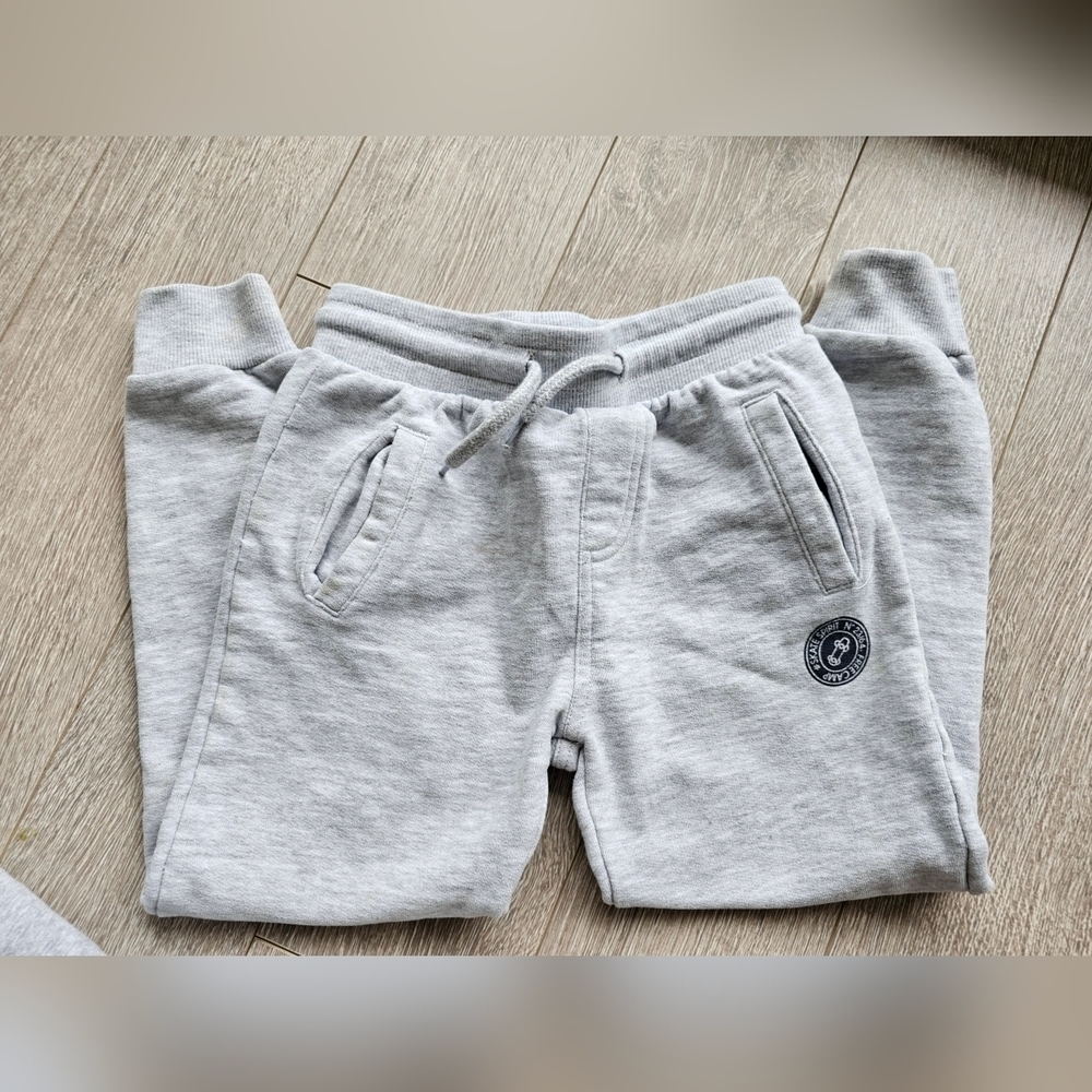 ✨ 3/$20✨ Grey Sweatpants